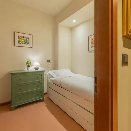 Apartman Arena Marconi 37 *