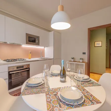 Arena Marconi 37 Apartman