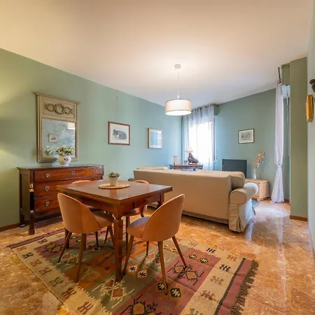 Arena Marconi 37 Apartman *