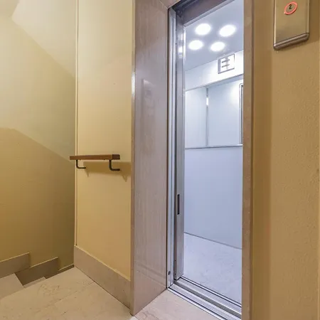 Arena Marconi 37 Apartment *