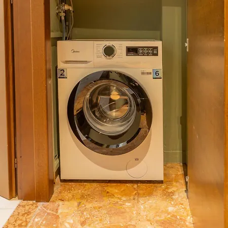 아파트 Arena Marconi 37 *